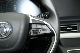 2022款东风风神E70