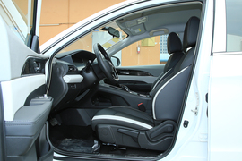 2022款东风风神E70