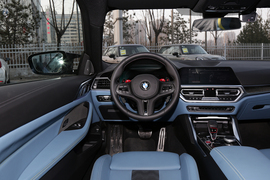 2021款宝马M4