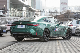 2021款宝马M4