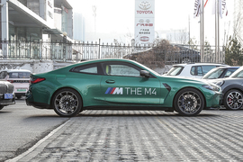2021款宝马M4