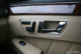 2009款奔驰E300试驾