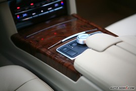 奔驰E300