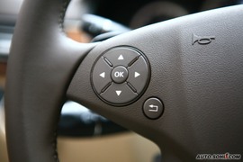奔驰E300