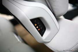 奔驰E300