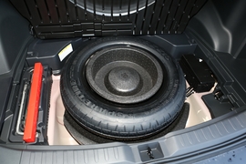   2021款丰田威兰达新能源 高性能版 2.5L 两驱劲擎版