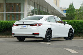 2021款雷克萨斯ES