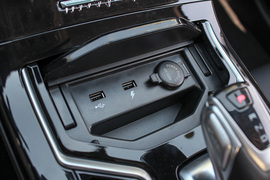 2022款雷诺江铃羿