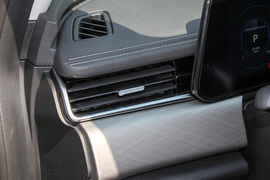 2022款雷诺江铃羿