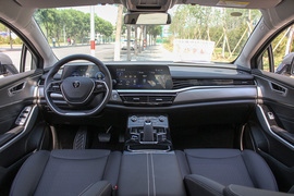 2022款雷诺江铃羿