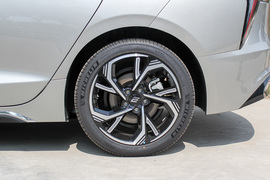 2022款雷诺江铃羿