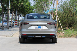 2022款雷诺江铃羿