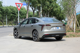 2022款雷诺江铃羿