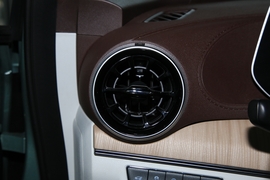 2022款东风风行·游艇