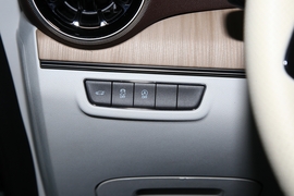 2022款东风风行·游艇