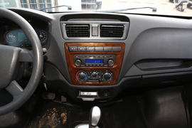 2022款长安睿行EM60