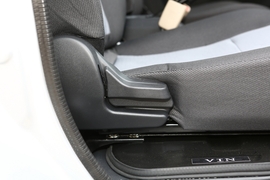 2022款长安睿行EM60