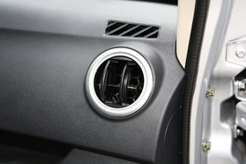 2022款长安睿行EM60