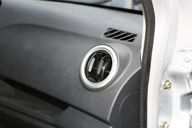 2022款长安睿行EM60