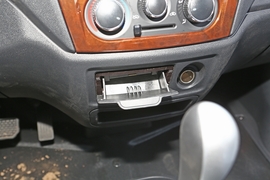 2022款长安睿行EM60