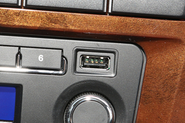 2022款长安睿行EM60