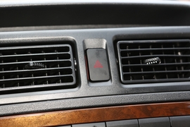 2022款长安睿行EM60