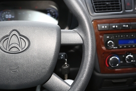 2022款长安睿行EM60