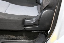 2022款长安睿行EM60