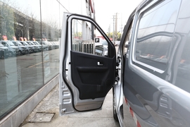 2022款长安睿行EM60