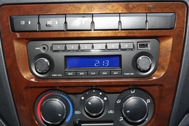 2022款长安睿行EM60