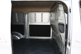 2022款长安睿行EM60