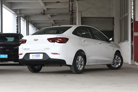 2022款雪佛兰科沃兹