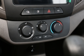 2021款五菱荣光新卡