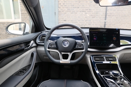 2021款比亚迪秦PLUS