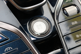 2021款比亚迪秦PLUS