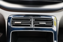 2021款比亚迪秦PLUS