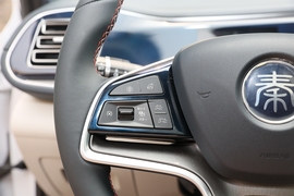 2021款比亚迪秦PLUS