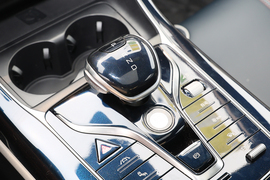 2021款比亚迪秦PLUS