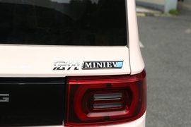 2022款五菱宏光MINIEV