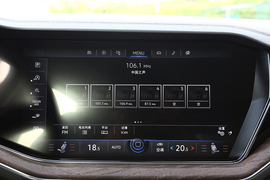   2022款大众途锐 3.0TSI 锐享版 曜黑运动套装