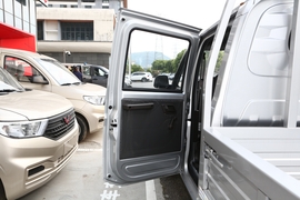 2021款五菱荣光新卡