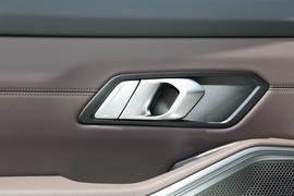 2022款宝马320Li