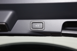 2022款路虎揽胜运动版