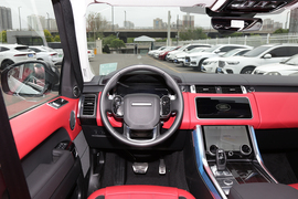 2022款路虎揽胜运动版