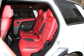 2022款路虎揽胜运动版