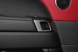 2022款路虎揽胜运动版