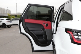 2022款路虎揽胜运动版