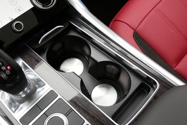 2022款路虎揽胜运动版