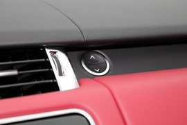 2022款路虎揽胜运动版