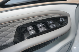 2022款东风风行·游艇